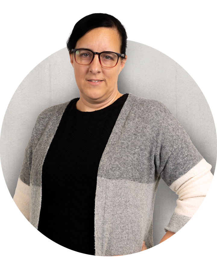 1023-VIZTECH-Team-Photo-Jennifer-King-Primary